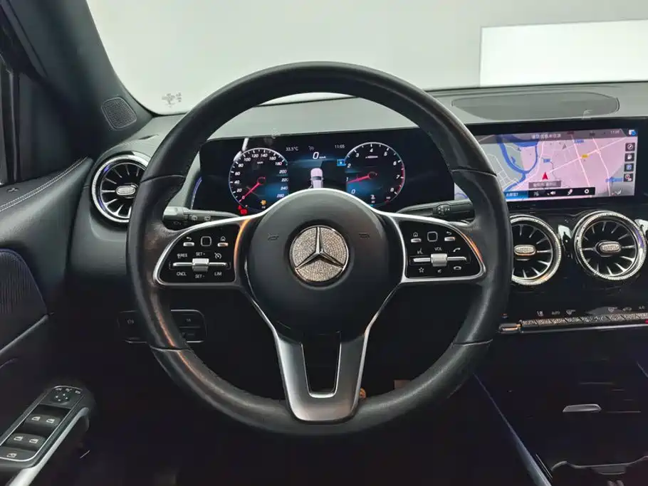 Mercedes-Benz GLB 2021 — фото 15