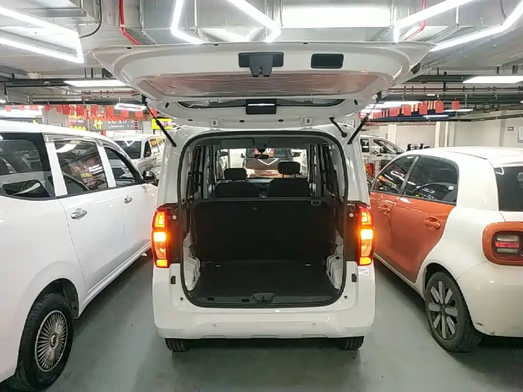 Wuling Zhiguang New Energy 2025 — фото 19