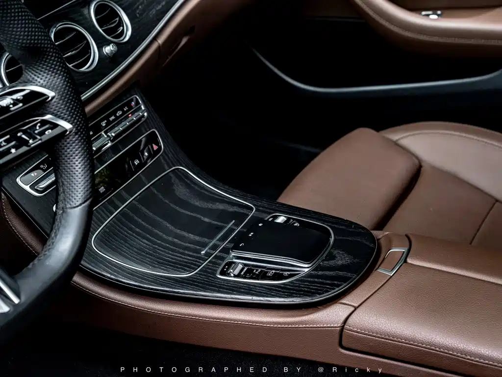 Mercedes-Benz E-Class 2022 — фото 8