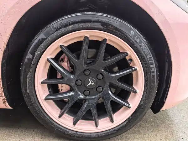 Tesla Model 3 2024