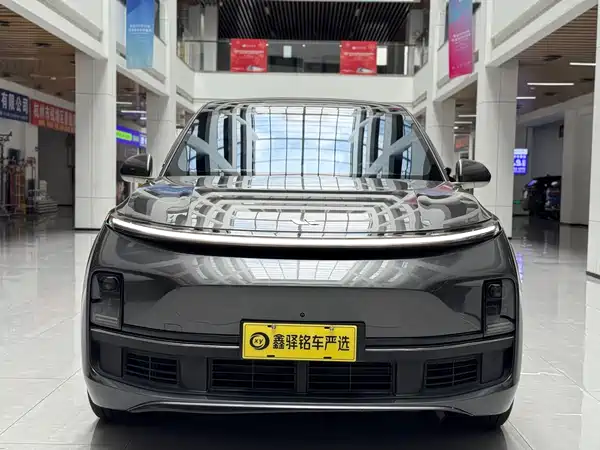 Li Auto L8 2024
