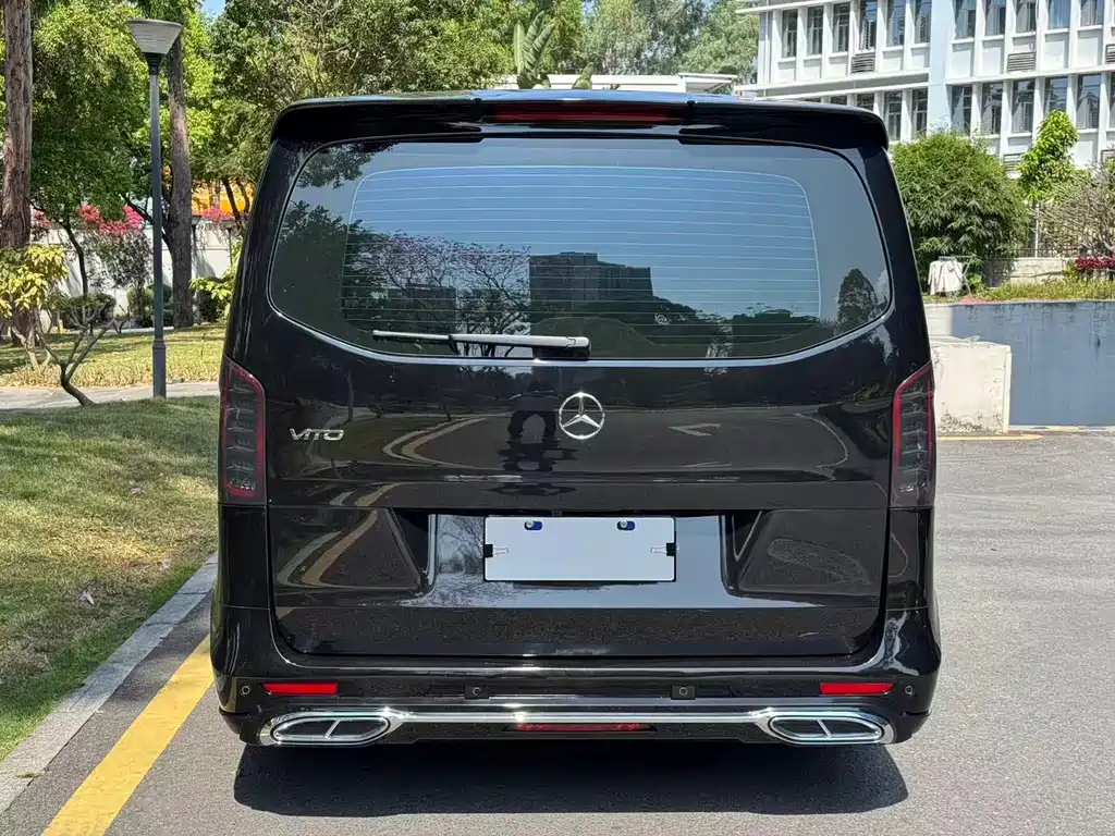Mercedes-Benz Vito 2022 — фото 16