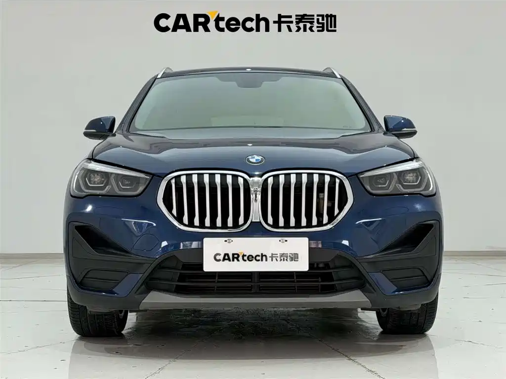 BMW X1 2022 — фото 3