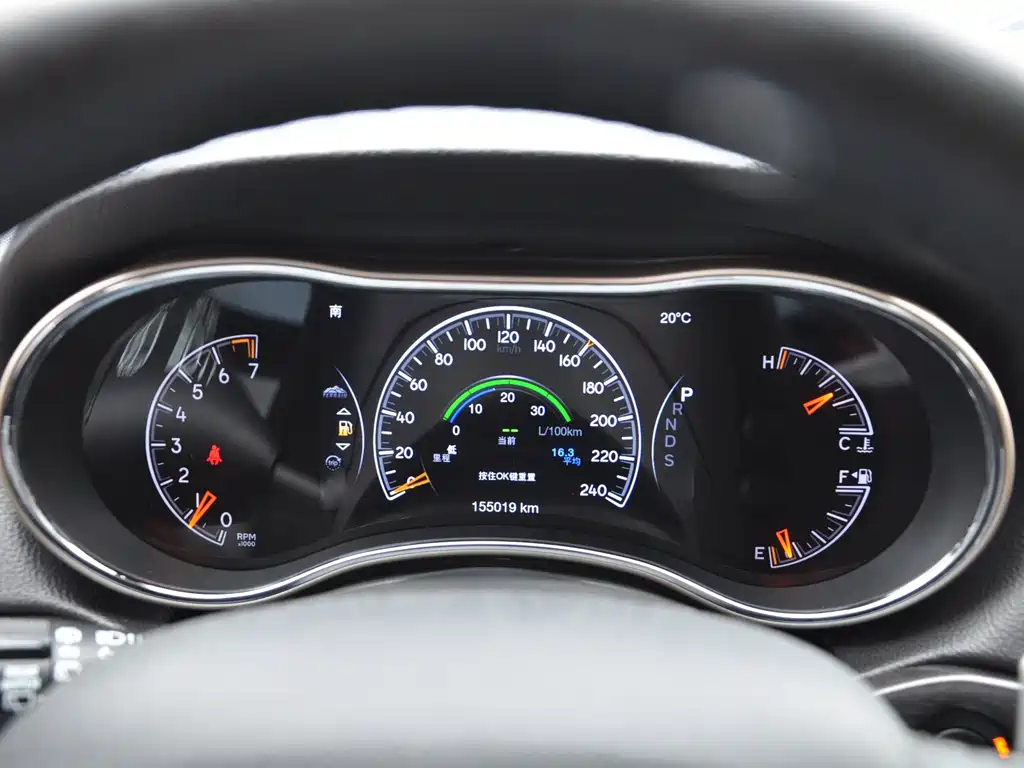 Jeep Grand Cherokee 2014 — фото 9