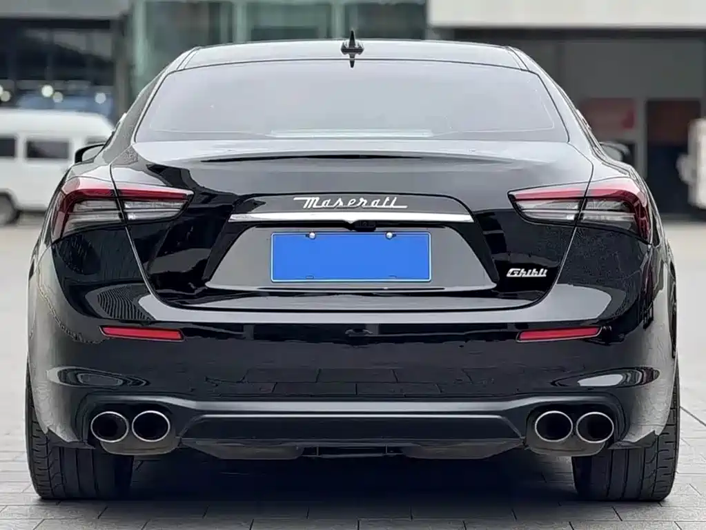 Maserati Ghibli 2014 — фото 17