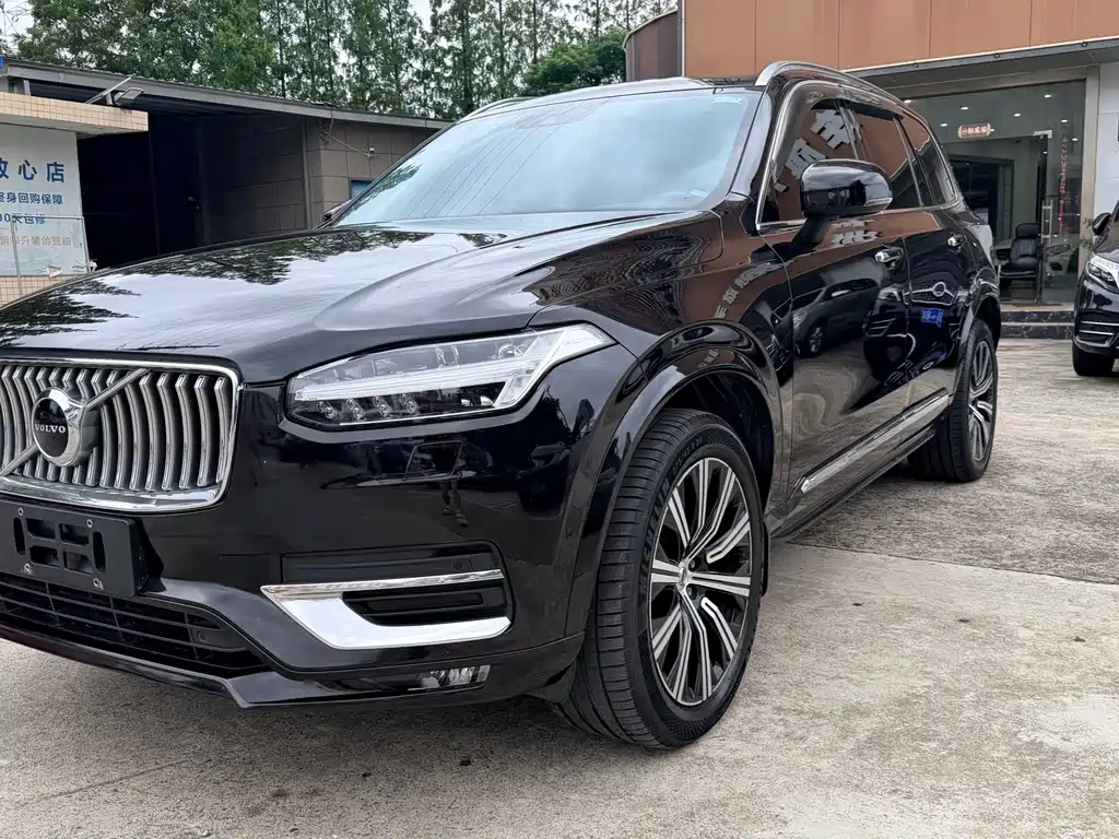 Volvo XC90 2020 — фото 1