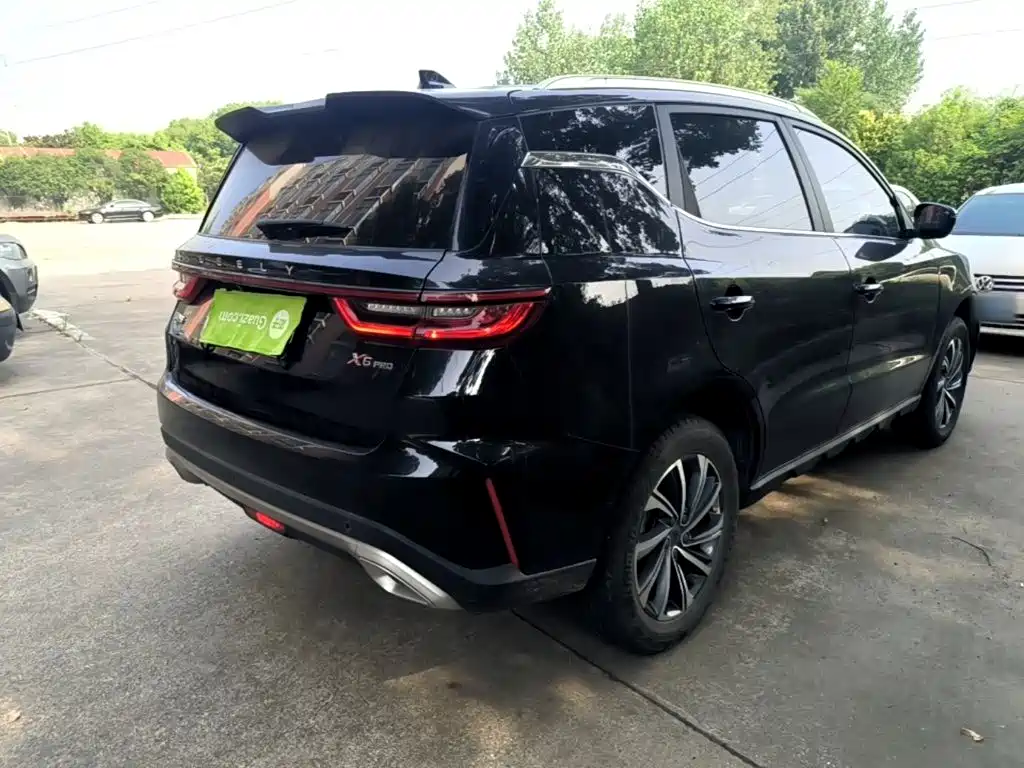 Geely Vision X6 2022