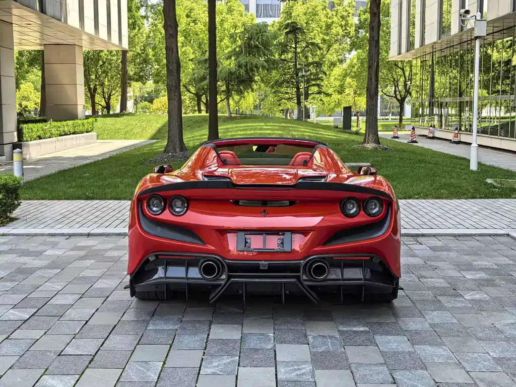 Ferrari F8 2021 — фото 45