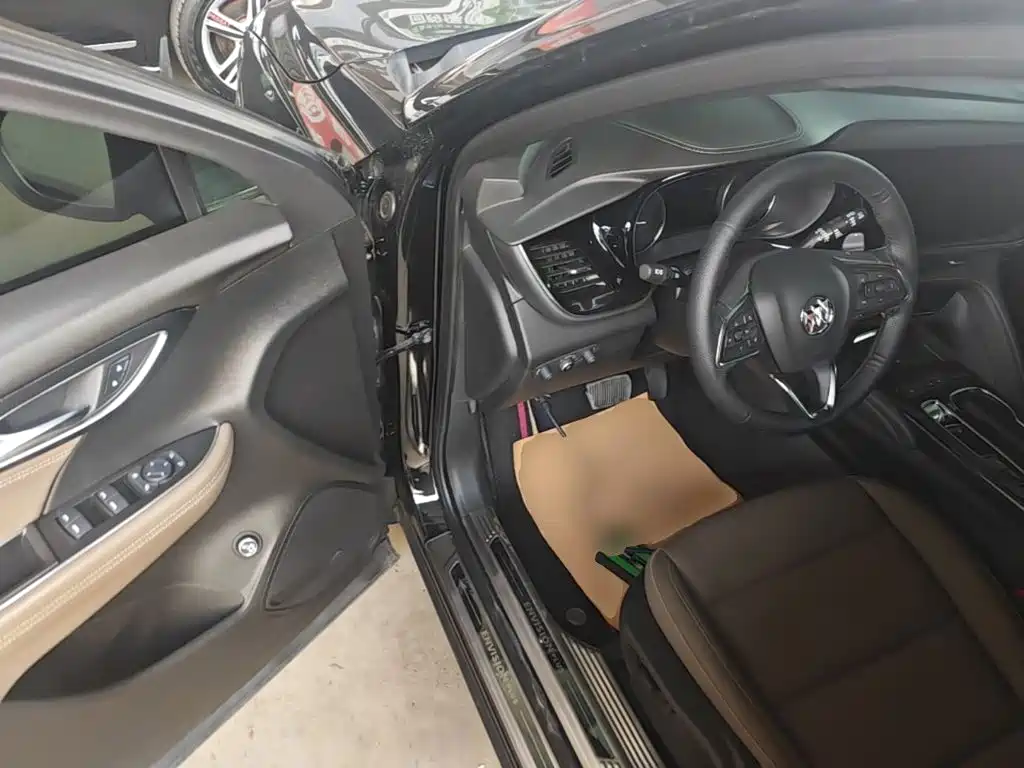 Buick Envision Plus 2023 — фото 16