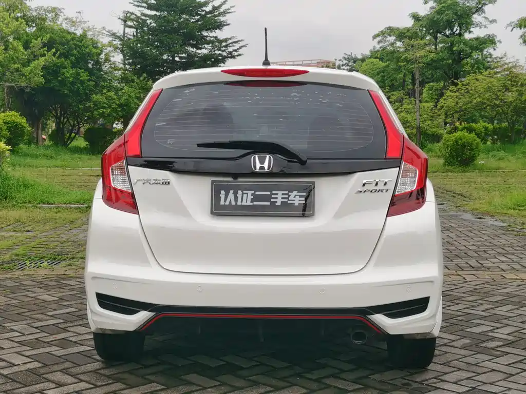 Honda Fit 2018 — фото 6
