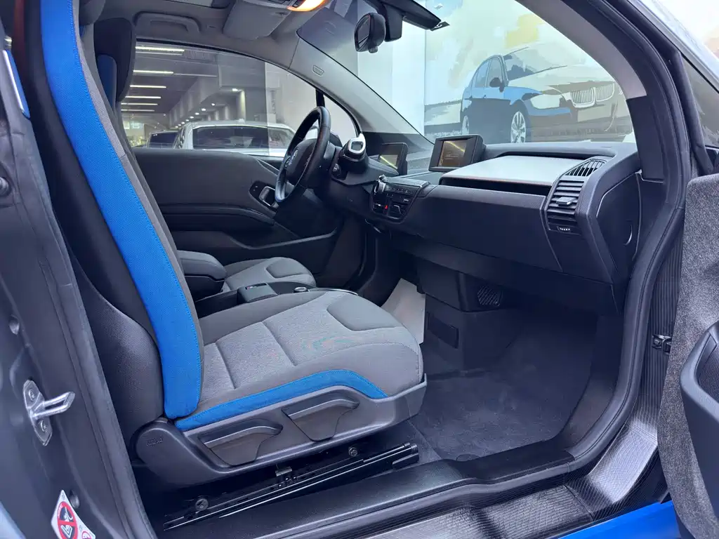 BMW i3 2017 — фото 19