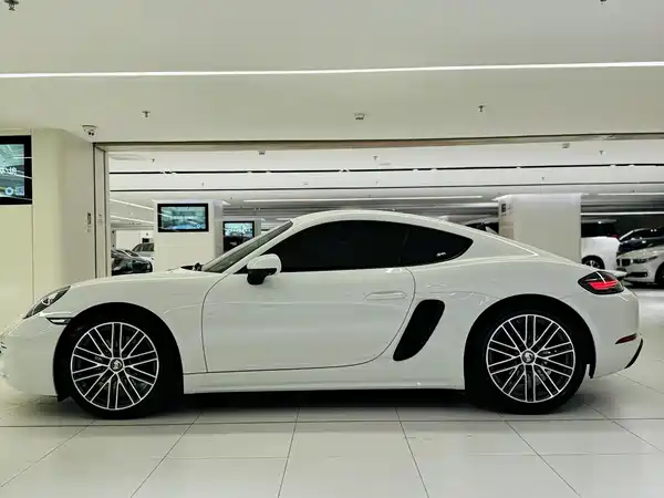 Porsche 718 2017
