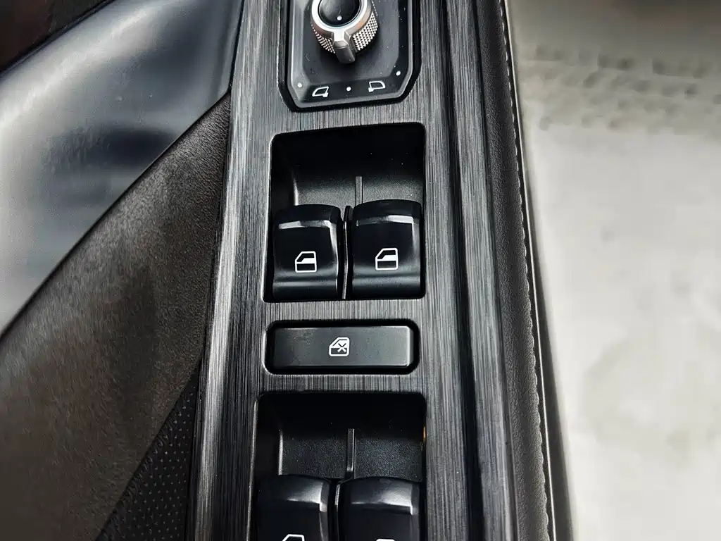 Haval H6 2023 — фото 19