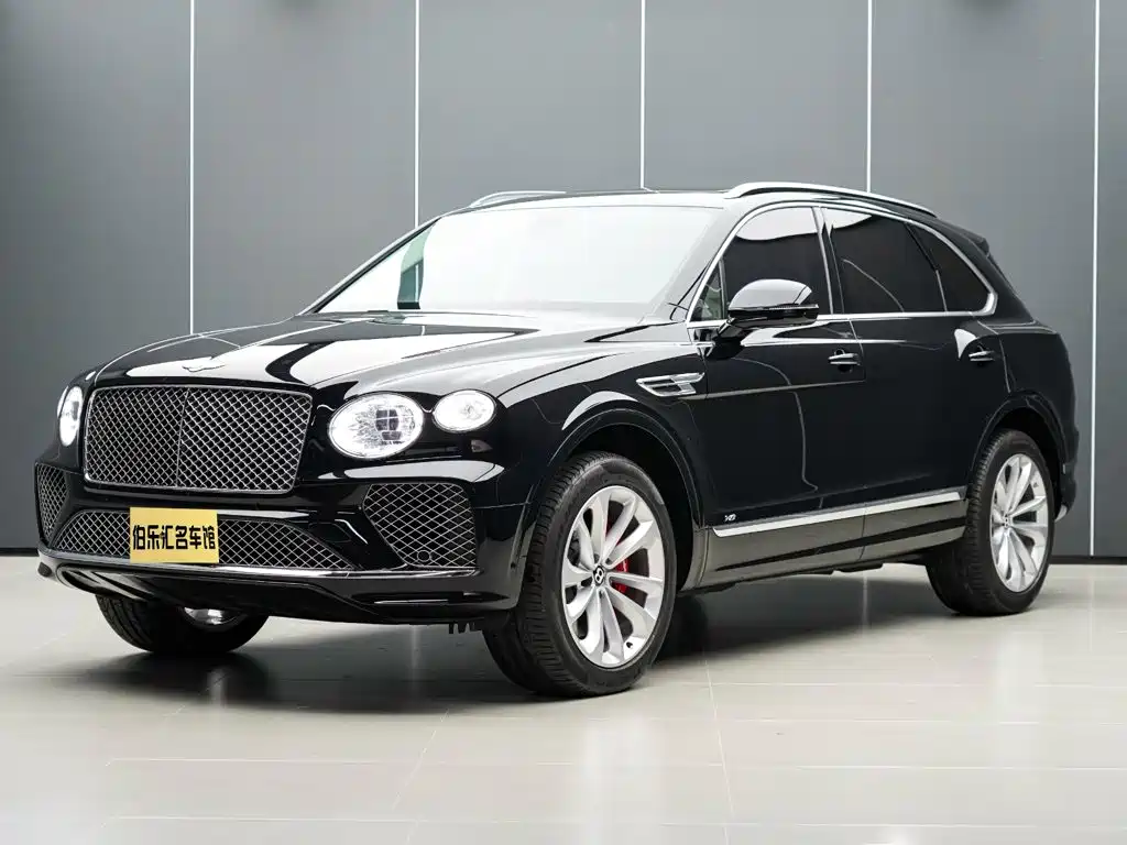 Bentley Bentayga 2023 — фото 1