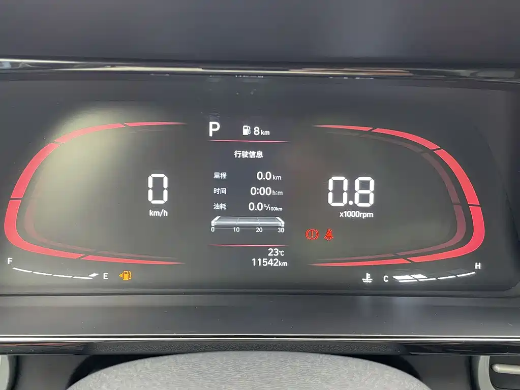 Hyundai Elantra 2023 — фото 18
