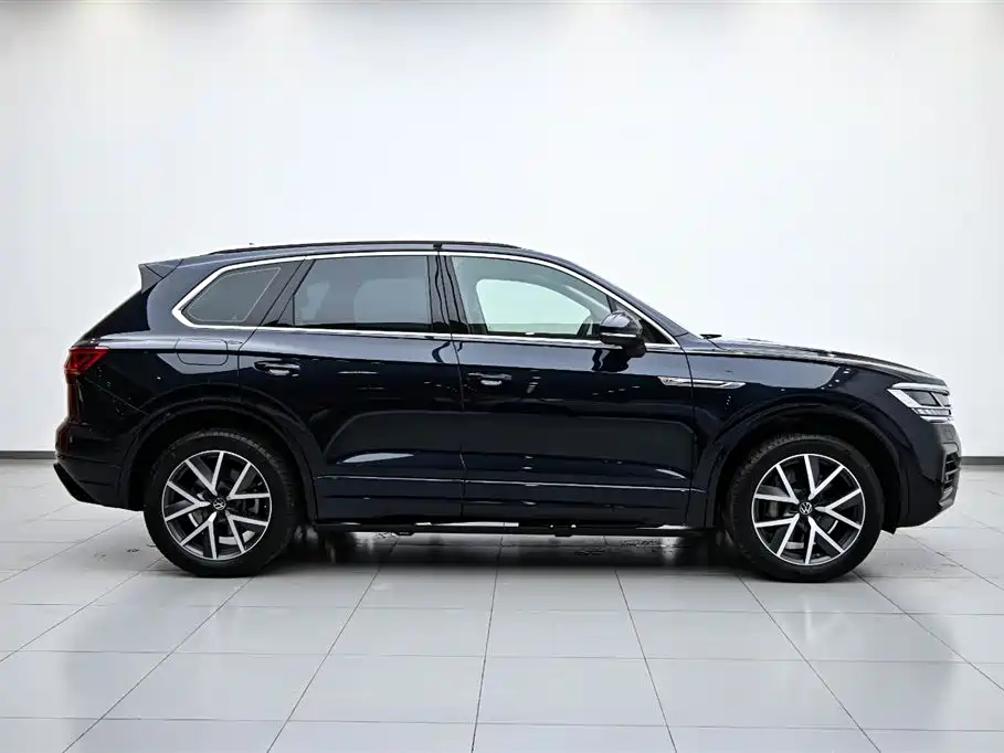 Volkswagen Touareg 2021 — фото 6