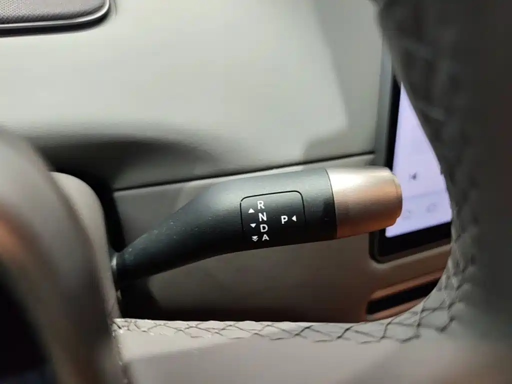 Li Auto i8 2025 — фото 14
