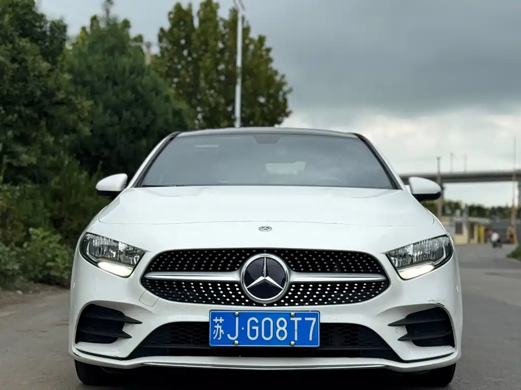 Mercedes-Benz A-Class 2019 — фото 2
