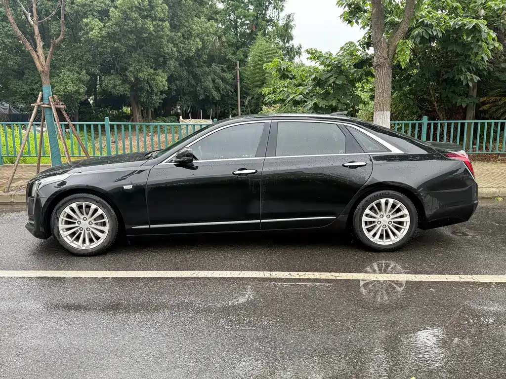 Cadillac CT6 2017 — фото 10