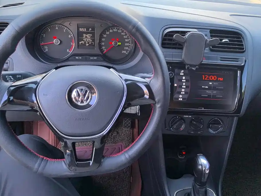 Volkswagen Polo 2018 — фото 12