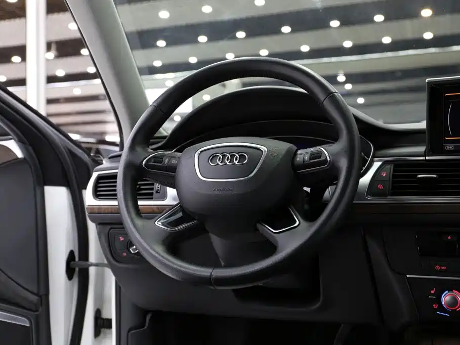 Audi A6L 2018 — фото 12