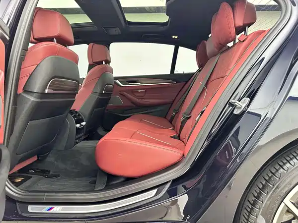 BMW 5 Series 2021