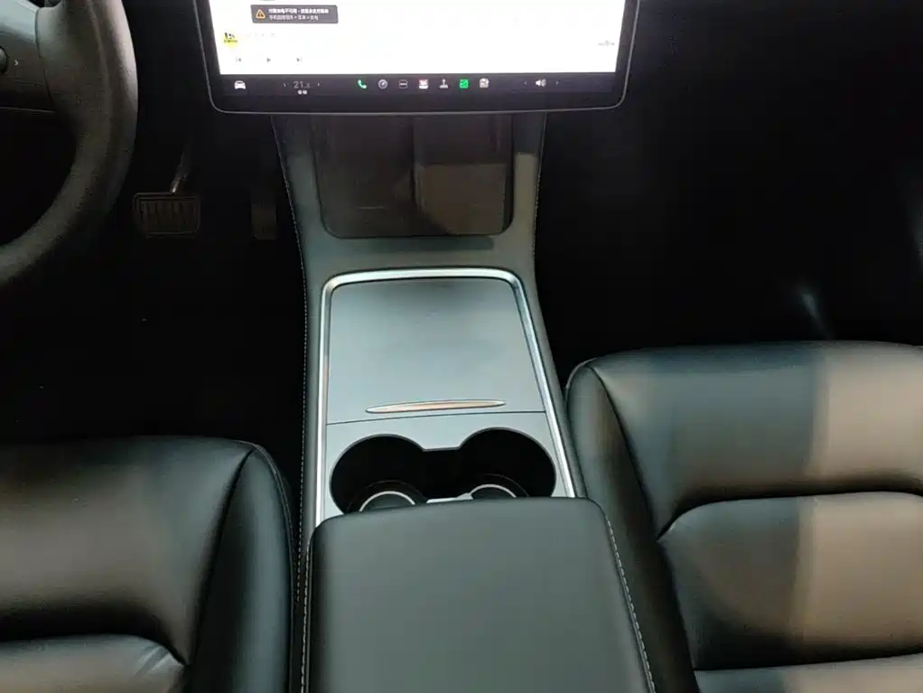Tesla Model Y 2021 — фото 14