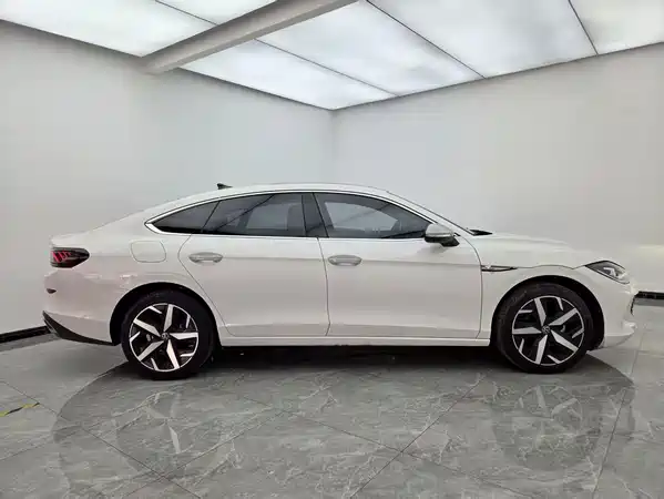 Volkswagen Lamando 2023