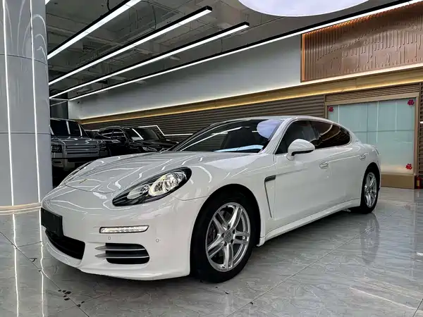 Porsche Panamera 2015