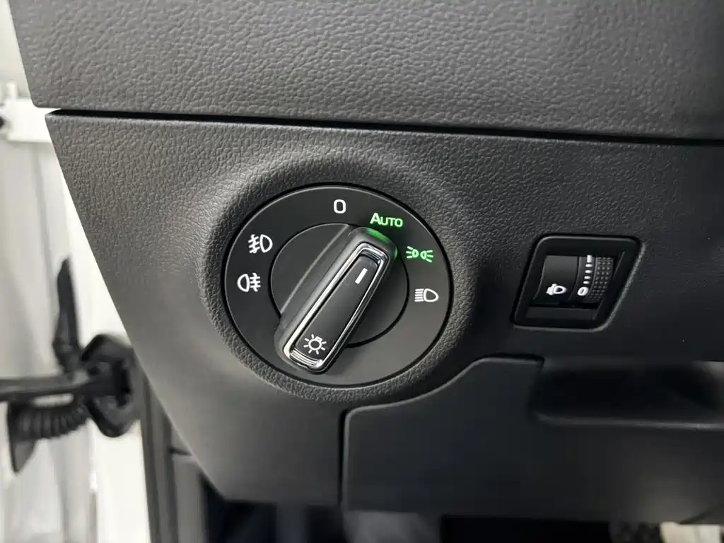Skoda Karoq 2022 — фото 21