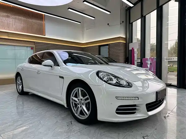 Porsche Panamera 2015