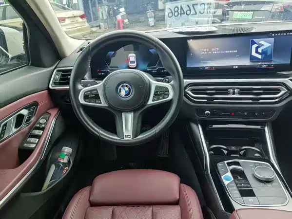 BMW i3 2023