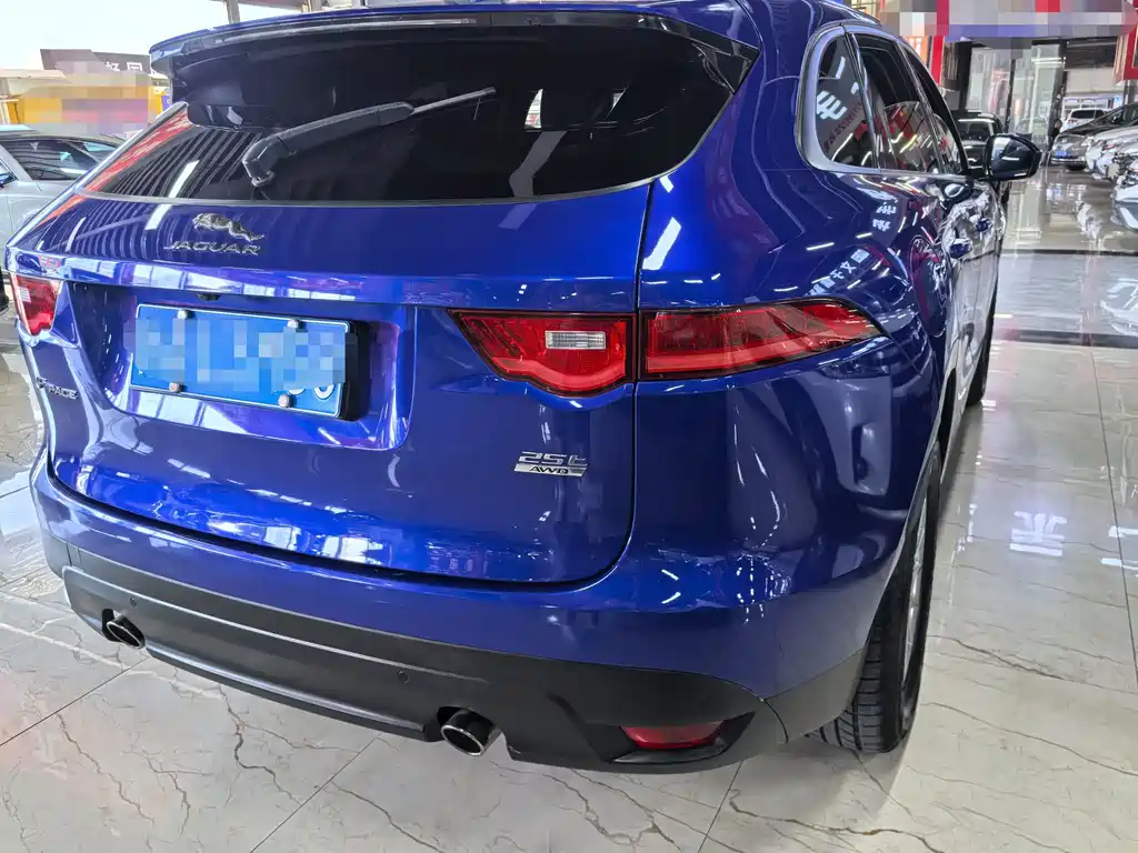 Jaguar F-PACE 2018 — фото 6