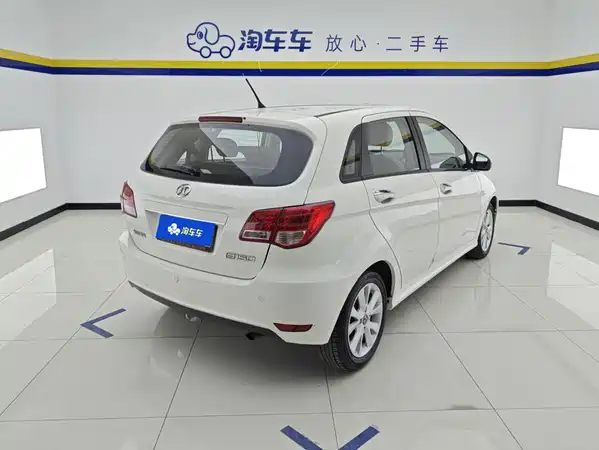 BAIC Motor E Series 2012