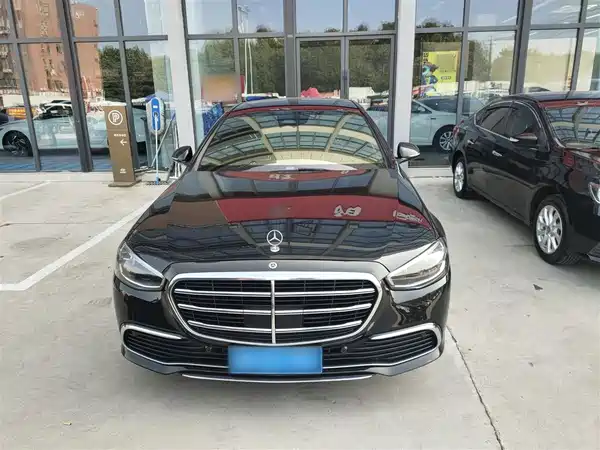 Mercedes-Benz S-Class 2022