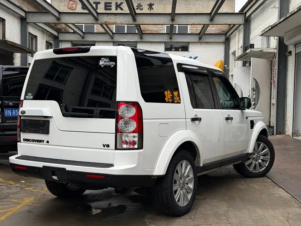 Land Rover Discovery 2014 — фото 2