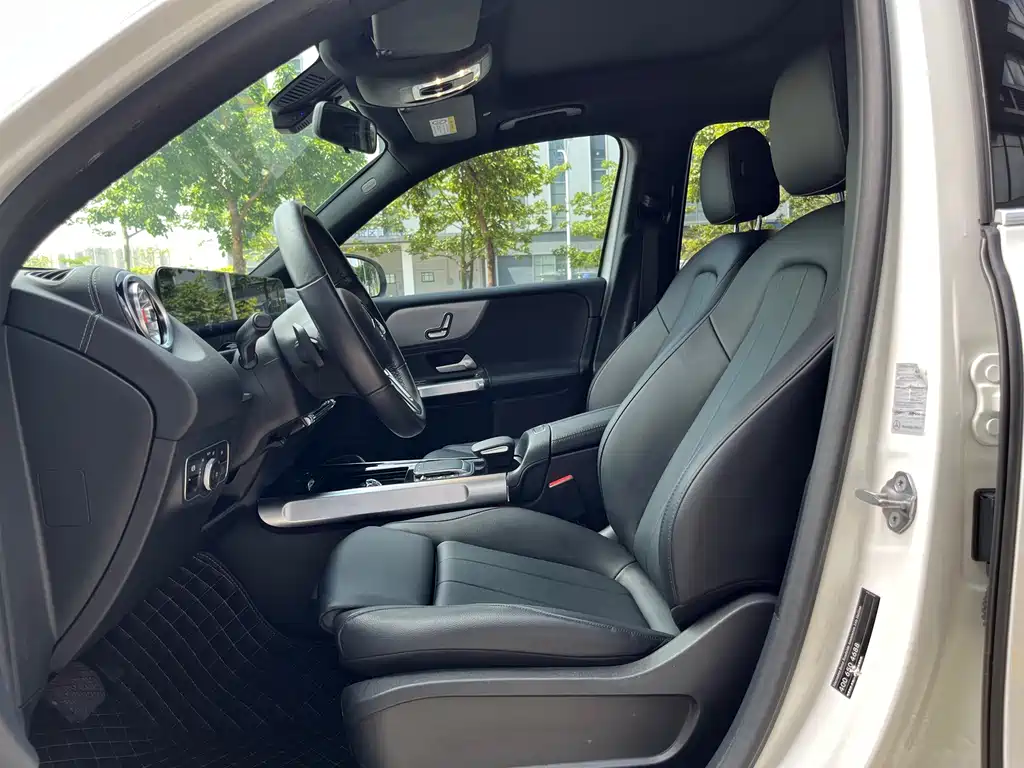 Mercedes-Benz GLB 2022