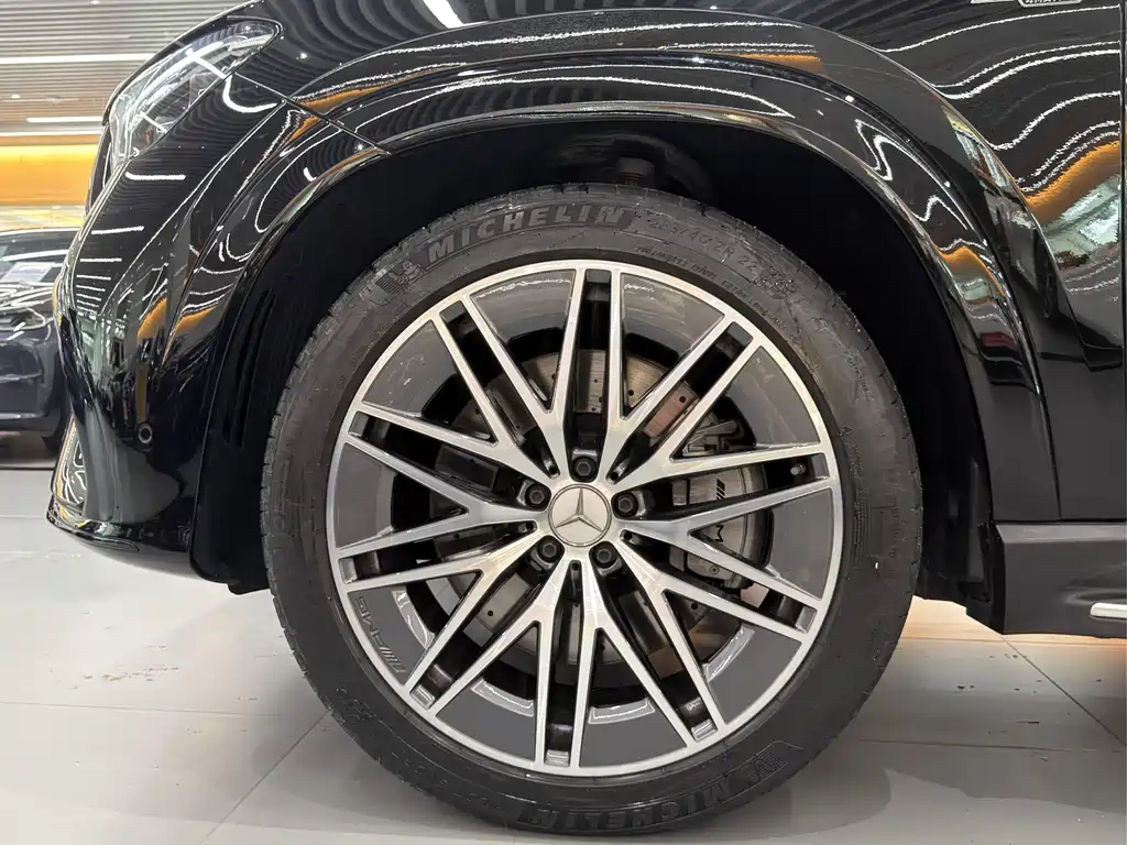 Mercedes-Benz GLE Coupe AMG 2025 — фото 18