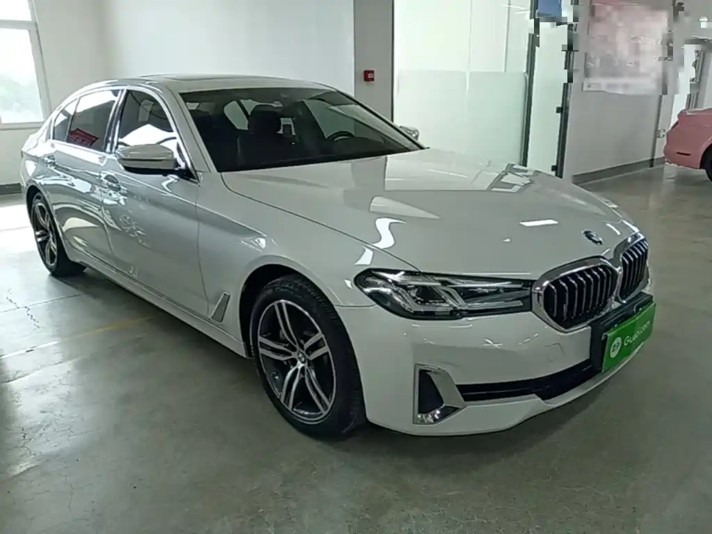 BMW 5 Series 2021