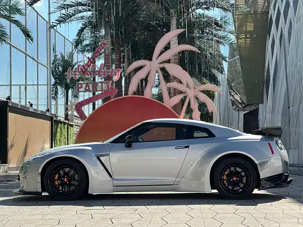 Nissan GT-R 2012