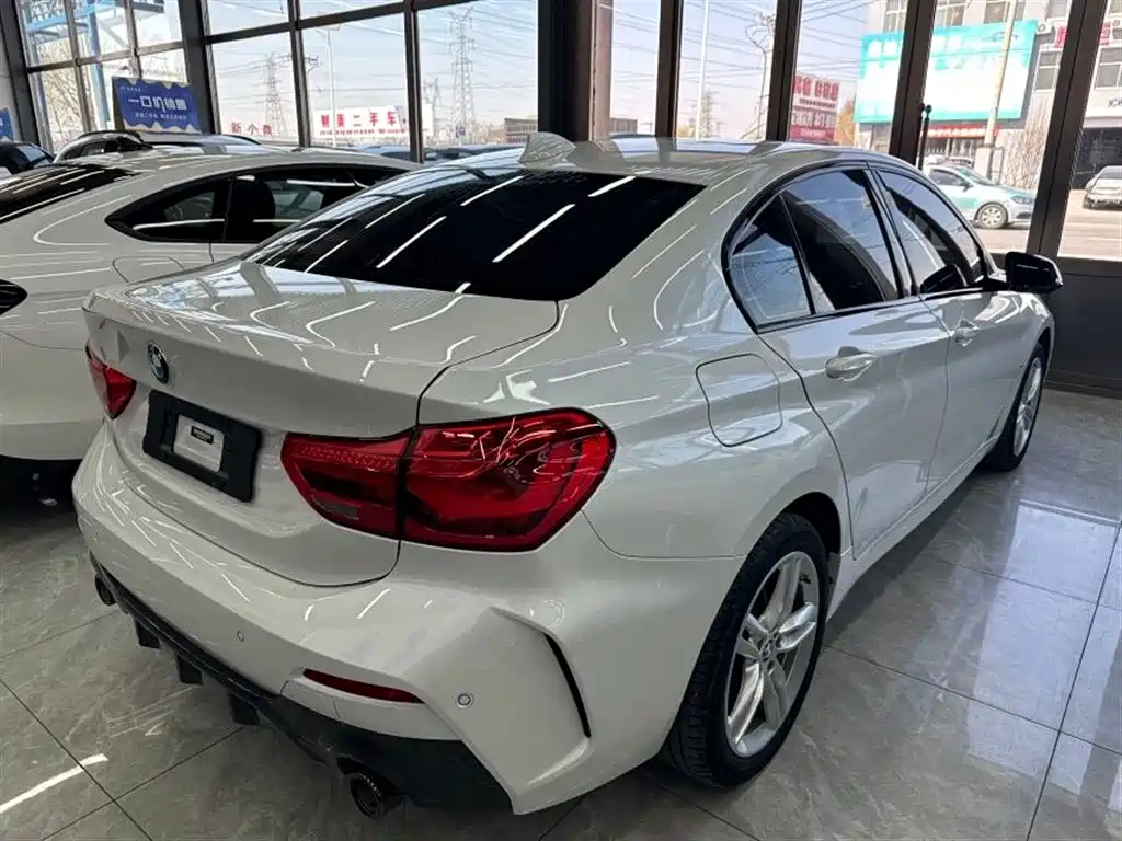 BMW 1 Series 2022