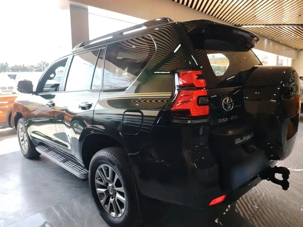 Toyota Prado 2018 — фото 5