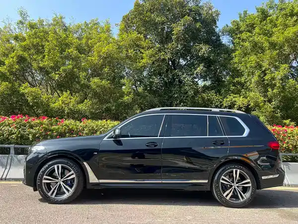 BMW X7 2020