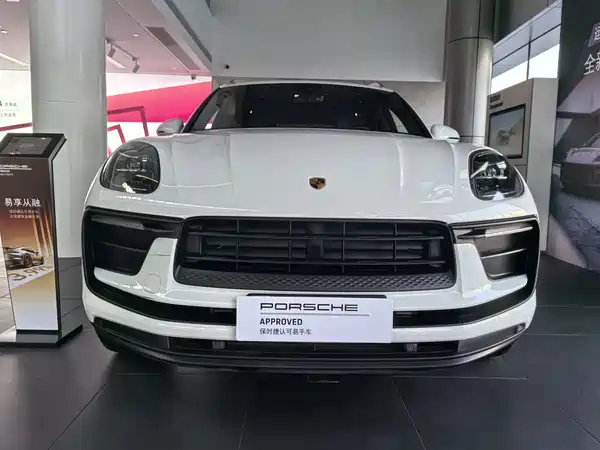 Porsche Macan 2023
