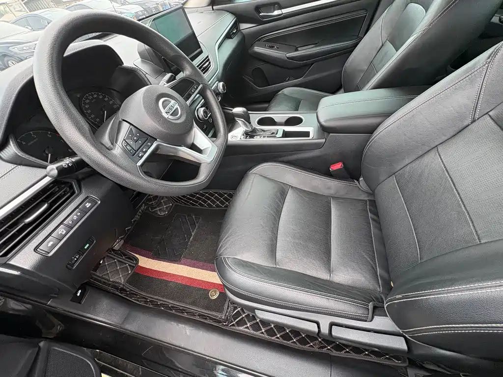 Nissan Teana 2022