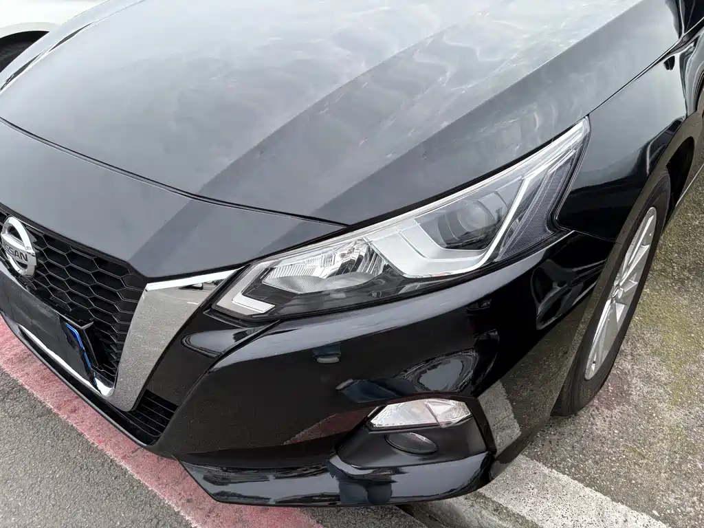 Nissan Teana 2022