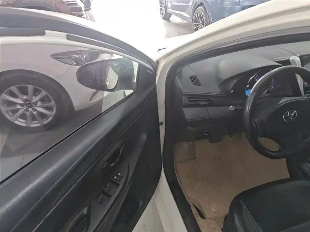 Toyota Vios 2019 — фото 16