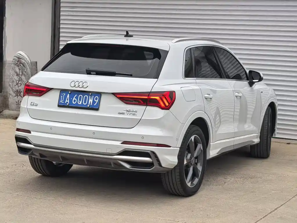 Audi Q3 2022 — фото 4