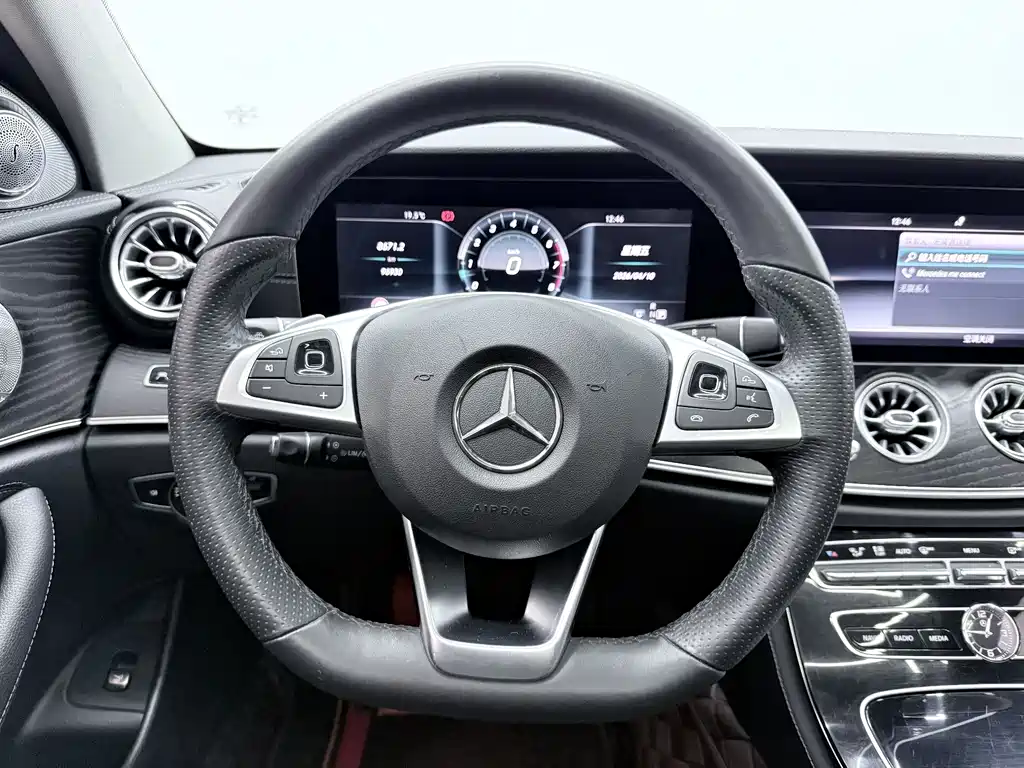 Mercedes-Benz E-Class 2017 — фото 9