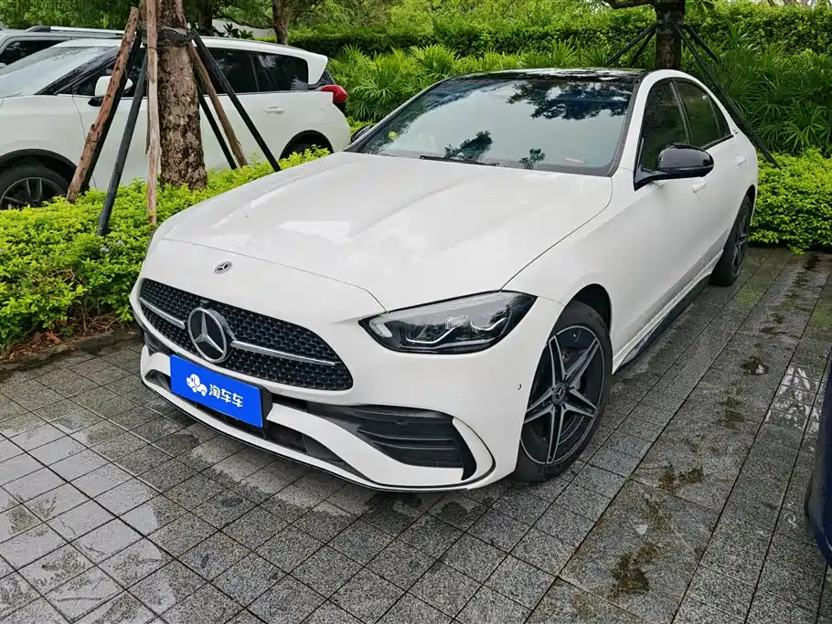 Mercedes-Benz C-Class 2024